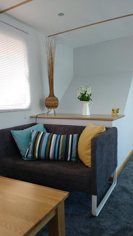 Kyle Blue - Bristol Harbour Luxury Hostel Boat Экстерьер фото
