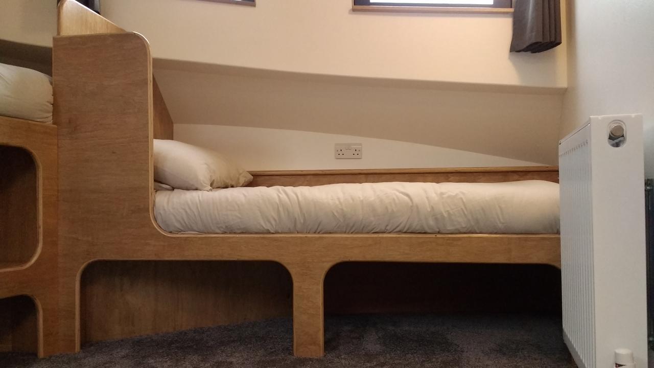 Kyle Blue - Bristol Harbour Luxury Hostel Boat Экстерьер фото