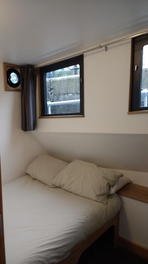Kyle Blue - Bristol Harbour Luxury Hostel Boat Экстерьер фото